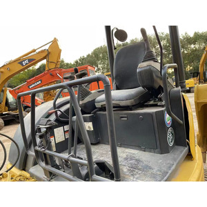 รถขุดขนาดเล็ก Komatsu PC40MR มือสอง ไม่มีห้องโดยสาร 4 ตัน นำเข้าจากญี่ปุ่นแท้ รถขุด Komatsu 40MR แบบ Zero Tail Swing สำหรับงานฟาร์ม - Product Image 3
