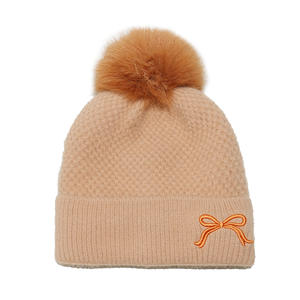 Fabrication de mode chaud Super doux Beanie tricot chapeau Ski casquette à revers hiver Pom Pom Beanie chapeaux pour hommes femmes - Product Image 6