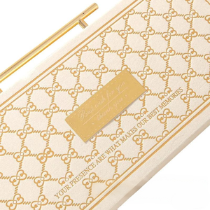 Caja de Regalo de Papel Rígido de Lujo con Cierre Magnético Amarillo Personalizado de Guangzhou, MOQ Bajo, con Asa de Metal - Product Image 3