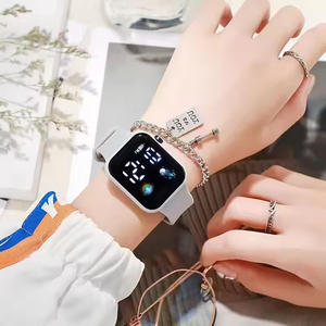 นาฬิกาดิจิตอลแฟชั่นกีฬาสำหรับเด็กชายและเด็กหญิง นาฬิกาพลาสติกสำหรับเด็ก นาฬิกาดิจิตอล LED สำหรับผู้ชาย - Product Image 5