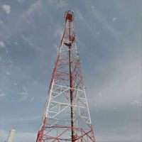 Tour de télécommunication HDG 40M à quatre poteaux en acier cornière autoportante, mât d'antenne peint rouge et blanc pour la zone environnante des aéroports