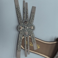 Empeigne de chaussure en cuir semi-finie personnalisée avec TPU et strass multi-éléments, respirante, confortable, durable, clips à strass tendance