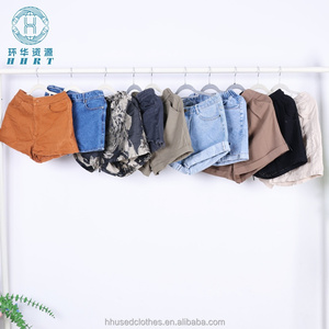Pantaloncini Estivi da Donna Usati Misti in Balle, Vendita all'Ingrosso, Vari Materiali e Stili, Ordine Minimo 100KG - Product Image 2