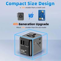 Pengisi Daya Cepat PD 35W Ringkas Adaptor Perjalanan Universal Dunia 3 Port Tipe-C 2 Port USB Tahan Api Jam Tangan Pintar Earphone Ponsel