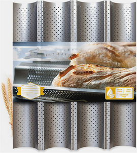 Plateau de cuisson en acier inoxydable pour boulangerie, moule à 4 pains, perforé, 60x80cm, 5 rangs, couleur or rose, fabrication française - Product Image 2