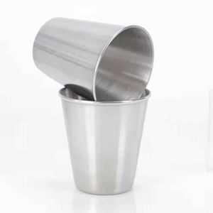 Chope à bière en acier inoxydable avec isolation sous vide pour les voyages - Product Image 4