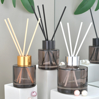 Bouteilles de diffuseur de parfum en verre ambré vides de 50 ml et 100 ml pour l'aromathérapie