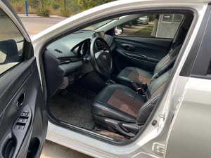 Yariss 2020 2021 2022 Automatique Toyota Yariss <span class=keywords><strong>5</strong></span> <span class=keywords><strong>portes</strong></span> <span class=keywords><strong>5</strong></span> places Yariss d'occasion Le Prix Abordable - Product Image 4