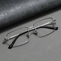 Lunettes pour hommes ultra-légères de marque haut de gamme en titane pur, montures vintage à cerclage complet, verres PC, vente en gros 22315