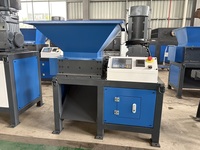 Broyeur industriel à double arbre pour déchets métalliques, alimentaires, médicaux, pneus, sacs plastiques, bois, avec boîte de vitesses, pompe et moteur puissant