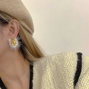 2024 nuovissimo Design invernale dolce Pom Pom Pom <span class=keywords><strong>orecchini</strong></span> invernali per le ragazze delle donne - Product Image 3