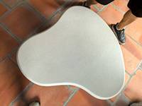 Table basse moderne en MGO blanc pour l'intérieur et l'extérieur, plateau unique en forme de nuage, base ovale triple, table basse en béton, table centrale en ciment