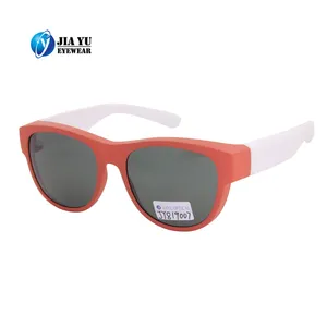 Quá Khổ AR năng lượng mặt trời lá chắn Ladies Cateye fitover Sunglasses Matte Red & White/grey hai tông màu Khung Fit trên kính mát