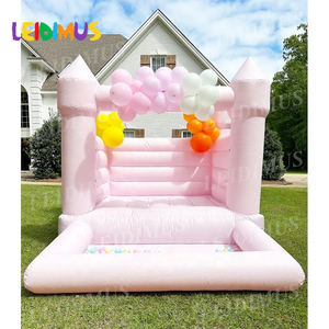Château <span class=keywords><strong>gonflable</strong></span> blanc pour bébé <span class=keywords><strong>de</strong></span> 10 pieds x 8 pieds avec fosse à balles, structure <span class=keywords><strong>de</strong></span> <span class=keywords><strong>jeu</strong></span> <span class=keywords><strong>gonflable</strong></span> blanche, équipement <span class=keywords><strong>de</strong></span> <span class=keywords><strong>jeu</strong></span> souple - Product Image 4