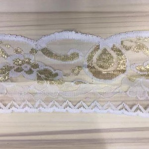 Garniture en dentelle de polyester de haute qualité pour l'intérieur des cercueils ou des urnes funéraires, garniture en dentelle dorée pour l'intérieur - Product Image 4