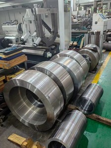 Cilindro Forgiato in Acciaio Legato 42CrMo, Barile per Cilindro Idraulico a Forgiatura Libera, Forgiature Cilindriche Senza Saldatura a Parete Spessa - Product Image 1