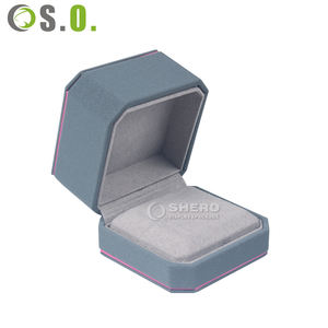 Caja de Terciopelo para Joyería con Logotipo Personalizado, Caja Cuadrada de Terciopelo para Anillos, Caja de Regalo Elegante para Joyería, Empaque para Aretes y Collares - Product Image 4