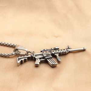 Pendentif Géométrique Fusil M416 en Acier Inoxydable Thème Rétro Punk pour Hommes, Collier Chaîne Carrée Perles Style Punk, Cadeau 280340 - Product Image 3