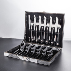 Cubiertos de Alta Calidad en Oferta, Juego de Cubiertos de Acero Inoxidable de <span class=keywords><strong>24</strong></span> <span class=keywords><strong>Piezas</strong></span>, Tenedor, Cuchara y Cuchillo Negros - Product Image 1
