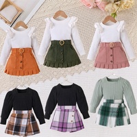 Ensemble de vêtements pour filles, ensemble à carreaux tendance pour filles, haut tricoté à col haut + jupe plissée, ensemble deux pièces, ensemble imprimé nœud