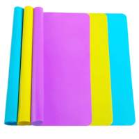 Tapis de table en silicone de qualité alimentaire, résistant à la chaleur, écologique, antiadhésif, facile à nettoyer, flexible, pour la cuisson et la salle à manger, multi-usages, 1 mm d'épaisseur