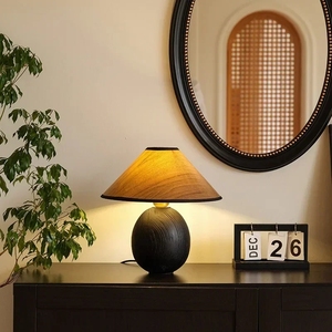 Lampe <span class=keywords><strong>de</strong></span> table en bois <span class=keywords><strong>de</strong></span> style français, luxe léger, ambiance charmante <span class=keywords><strong>de</strong></span> style japonais, rétro nostalgique, pour chambre d'hôtes, salon <span class=keywords><strong>et</strong></span> chambre à coucher - Product Image 2