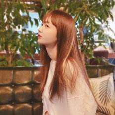 Piers de pelo liso de hueso Rubio vainilla de 8 pulgadas de cabello humano vietnamita crudo y Camboyano con longitud estirada - Product Image 1