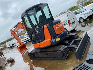 Miniexcavadora Usada Hitachi ZX55 de 5 Toneladas, ZAXIS55, Motor Yanmar, Modelo 2023, Componentes Principales Incluidos - Product Image 2