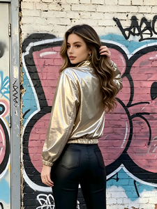 Chaqueta Bomber Dorada Metálica Brillante - Cortavientos Corto con Cuello Alto para Mujer - Product Image 3