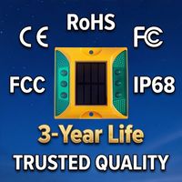Vente en gros de balises routières solaires LED étanches IP68, réfléchissantes double face pour voies express
