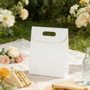 Bolsas de Papel Kraft Blancas Biodegradables y Reciclables Personalizables con Asas Troqueladas para Empacar Bocadillos y Productos Horneados - Product Image 3