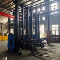 Gerbeur latéral à portée profonde 1500 kg, mécanisme à ciseaux de levage 1000 mm pour stockage en rayonnage double profondeur