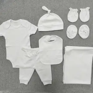7 piezas de ropa de bebé recién nacido conjunto de regalo en blanco mameluco de bebé + pantalón + sombrero + babero + mitones + calcetines + manta ropa muselina infantil liso