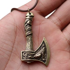 Collar Vikingo con Colgante de Lobo para Hombre, Cadena de Acero Inoxidable de Doble Cara, Diseño Geométrico Moderno, Colgante Vintage - Product Image 3