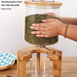 Cubo <span class=keywords><strong>de</strong></span> arroz <span class=keywords><strong>de</strong></span> <span class=keywords><strong>vidrio</strong></span> <span class=keywords><strong>de</strong></span> borosilicato para almacenamiento <span class=keywords><strong>de</strong></span> granos grandes Cilindro medidor <span class=keywords><strong>de</strong></span> diseño moderno Cubierta a prueba <span class=keywords><strong>de</strong></span> humedad para almacenamiento <span class=keywords><strong>de</strong></span> arroz - Product Image 4