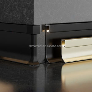 Profilo LED per Illuminazione Bordi Pavimento, Battiscopa in Alluminio con Luce LED, Base Grigia o Nera, Illuminazione per Battiscopa - Product Image 4