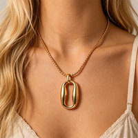 Collier en acier inoxydable en gros avec pendentif de créateur pour femme, accessoires étanches en or 18 carats, bijoux de mode pour le cou, cadeau