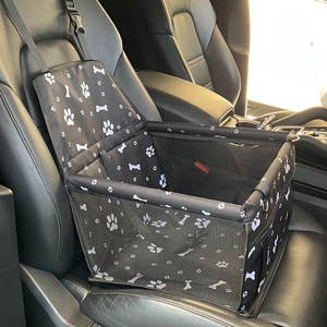 Asiento de coche para perros, hamaca de medio asiento de viaje para mascotas con cinturón de seguridad ajustable, asiento elevador <span class=keywords><strong>plegable</strong></span> para mascotas pequeñas a medianas - Product Image 1