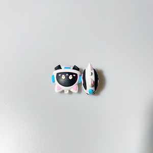 Llavero Personalizado con Forma de Huevo Negro Pequeñ<span class=keywords><strong>o</strong></span>, Colgante para Llaves de Coche, Artículo Decorativo para Mochila Hecho de PVC <span class=keywords><strong>o</strong></span> Resina - Product Image 5