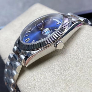 Reloj de plata de primera calidad - reloj para hombre - modelo de diseño - con movimiento mecánico automático - reloj para hombre - Product Image 1