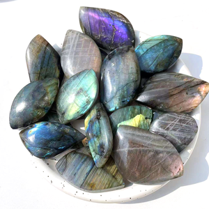 Nuovi Arrivi Intaglio di Pietre Preziose a Forma di Foglia in Cristalli Naturali di <span class=keywords><strong>Labradorite</strong></span> Blue Flash per la Creazione di Gioielli Fai-da-Te - Product Image 2