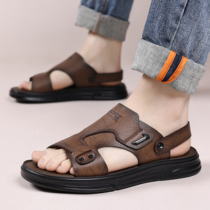 รองเท้าแตะหนังผู้ชายแบบสวมสองทาง พื้นนุ่ม ส้นแบน กันลื่น รองเท้าชายหาด สไตล์ฤดูร้อน พื้นยาง - Product Image 3