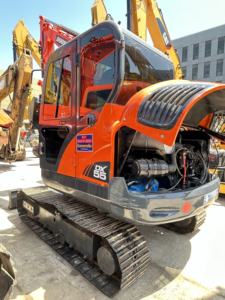 Doosan รถขุดดิน DX55มือสอง DX55ตีนตะขาบมือสองพร้อมส่วนประกอบหลัก - Product Image 3