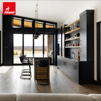 Lemari Penyimpanan Dinding Kayu Ek Amerika Utara dan Walnut Hitam, Kabinet Bar Basah dengan Meja Dapur Hitam untuk Ruang Hiburan