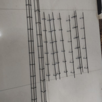 Traverses de dalles pour le soutien des armatures de béton telles que les barres d'armature