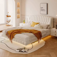 Lit flottant en tissu style crème français, moderne et minimaliste, en bois massif, lit double pour mariage, nouveau design pour petite chambre principale