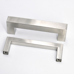 <span class=keywords><strong>Poignée</strong></span> <span class=keywords><strong>de</strong></span> <span class=keywords><strong>porte</strong></span> carrée en acier inoxydable - Product Image 1
