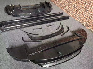 Nouvelles pièces automobiles de haute qualité pour Tesla Model X 16-20 : Kit carrosserie style RZ à visser, comprenant lèvre avant, diffuseur arrière et jupes latérales en carbone - Product Image 2