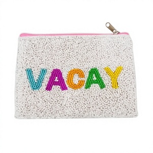 Monedero de Viaje Pequeño con Cierre y Cuentas, Diseño Creativo con Letras, Hecho a Mano en Blanco con Bordado Colorido, Unisex - Product Image 1