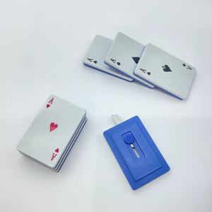 Venta al por mayor transfronteriza de cartas de juego creativas, cuchillos multiusos, abridores de cajas pequeños, cuchillos portátiles de oficina para cortar y tallar. - Product Image 2